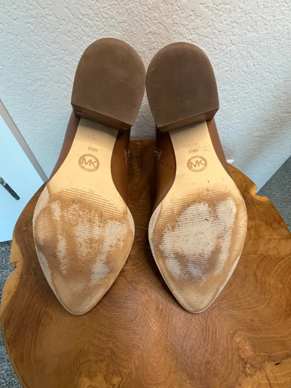 Michael Kors Booties Women's sz 9.5M Block‎ Heel Ankle Boots Brown